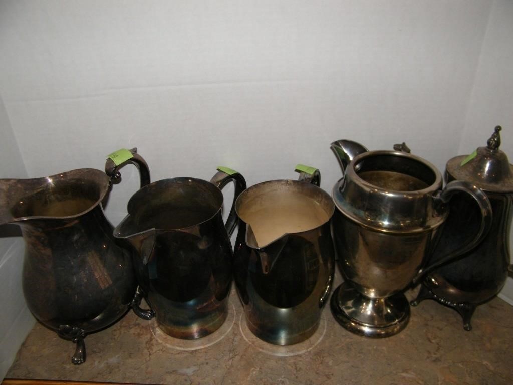Lot: PAIR OF SILVER PLATE 7.5" TALL PITCHERS