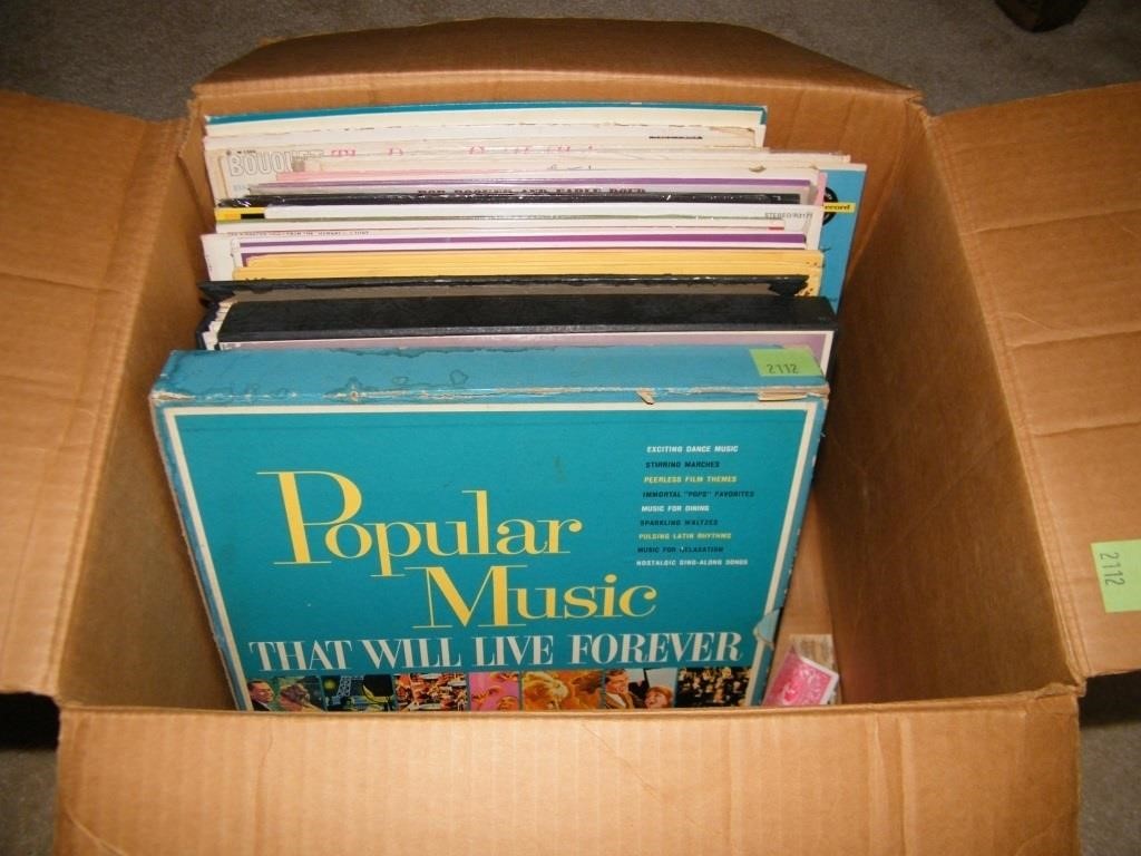 LOT OF OVER 20  VINTAGE 78 RECORDS