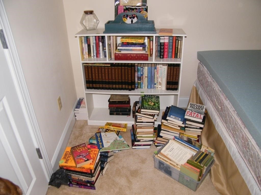 SMALL BOOKCASE & LOTS OF BOOKS 36X36X11"