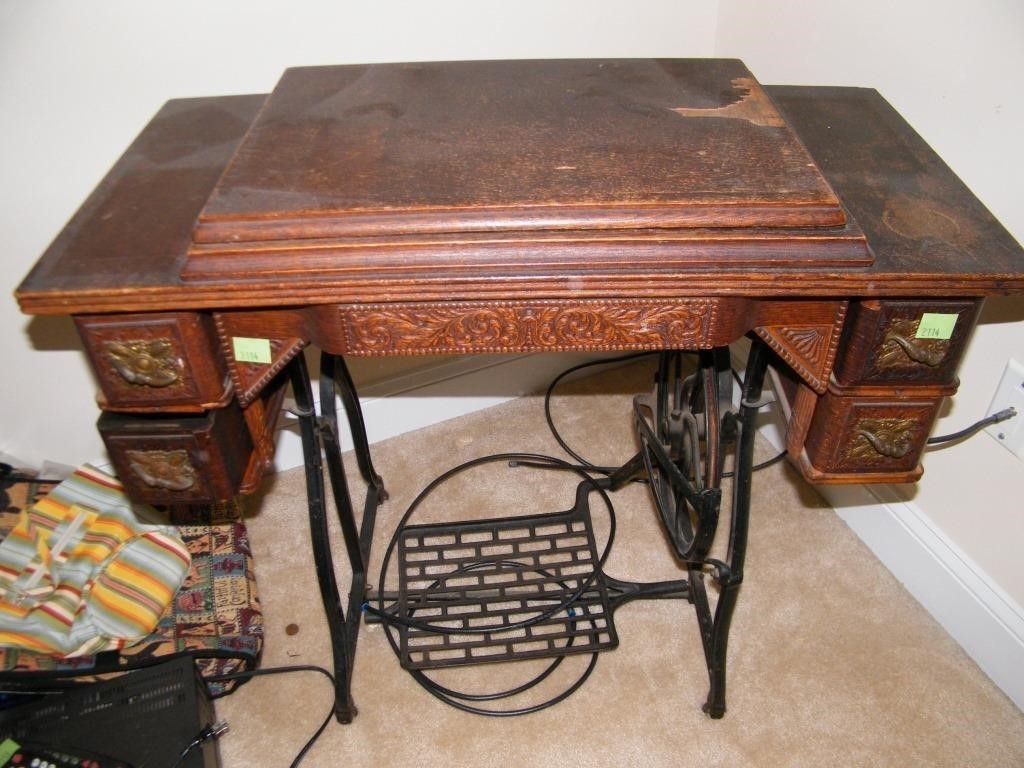 ANTIQUE 5 DRAWER TREADDLE SEWING MACHINE BASE