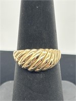 14kt Gold Ring Size 5