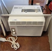 OCEAN BREEZE 5000 BTU WINDOW AIR CONDITIONER