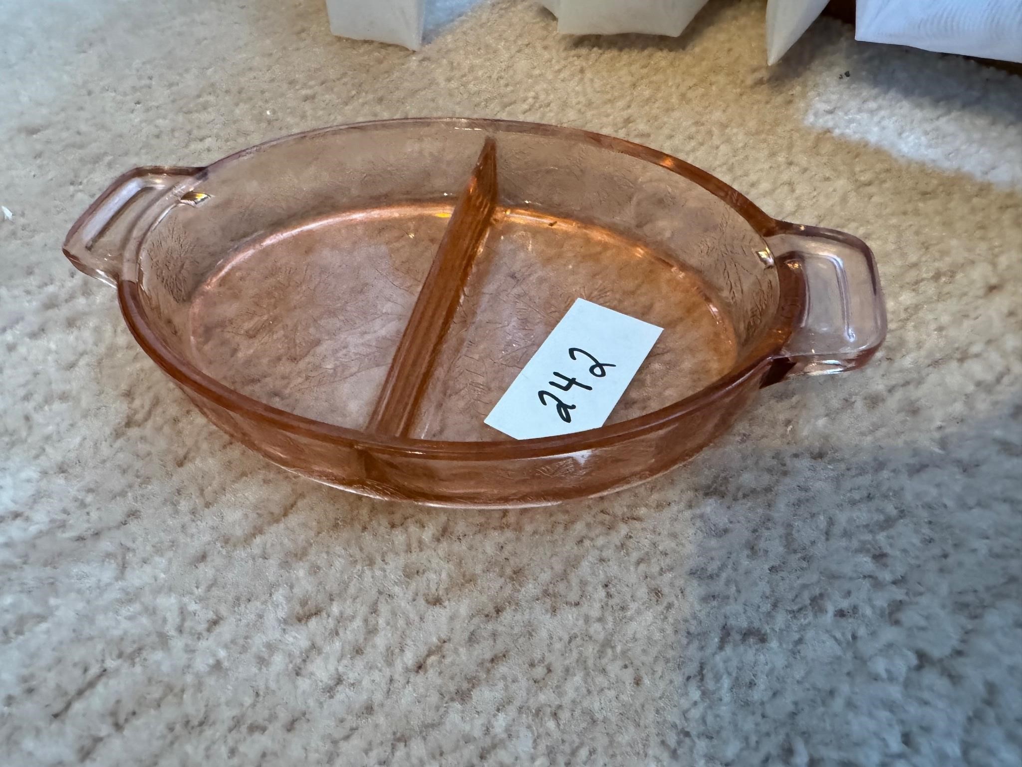 PINK DEP. GLASS DIVIDED TRAY 8 1/4" X 5" X 1 1/2"