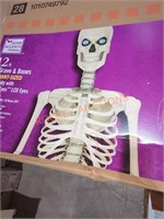 Home Accents 12' Giant Skeleton w LED Eyes