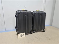 2 hard case Kenneth Cole Luggage