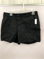 Size 12 amazon essentials black shorts
