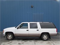 1997 GMC 1500 SUBURBAN SLT