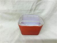 Pyrex PRIMARY RED Refrigerator Dish with Lid 501-B