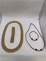 PAIR OF NECKLACE & BRACELET SETS