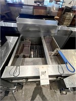 DEAN S/S TWIN 40LB/20LB FRYER W/CASTERS