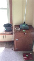 Flower pot, ash Tray, Vacuum, Cabinet