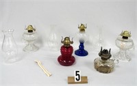 LOT OF 5 GLASS KEROSENE LAMPS: