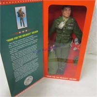 GIJoe Hasbro Home for the Holiday Soldier