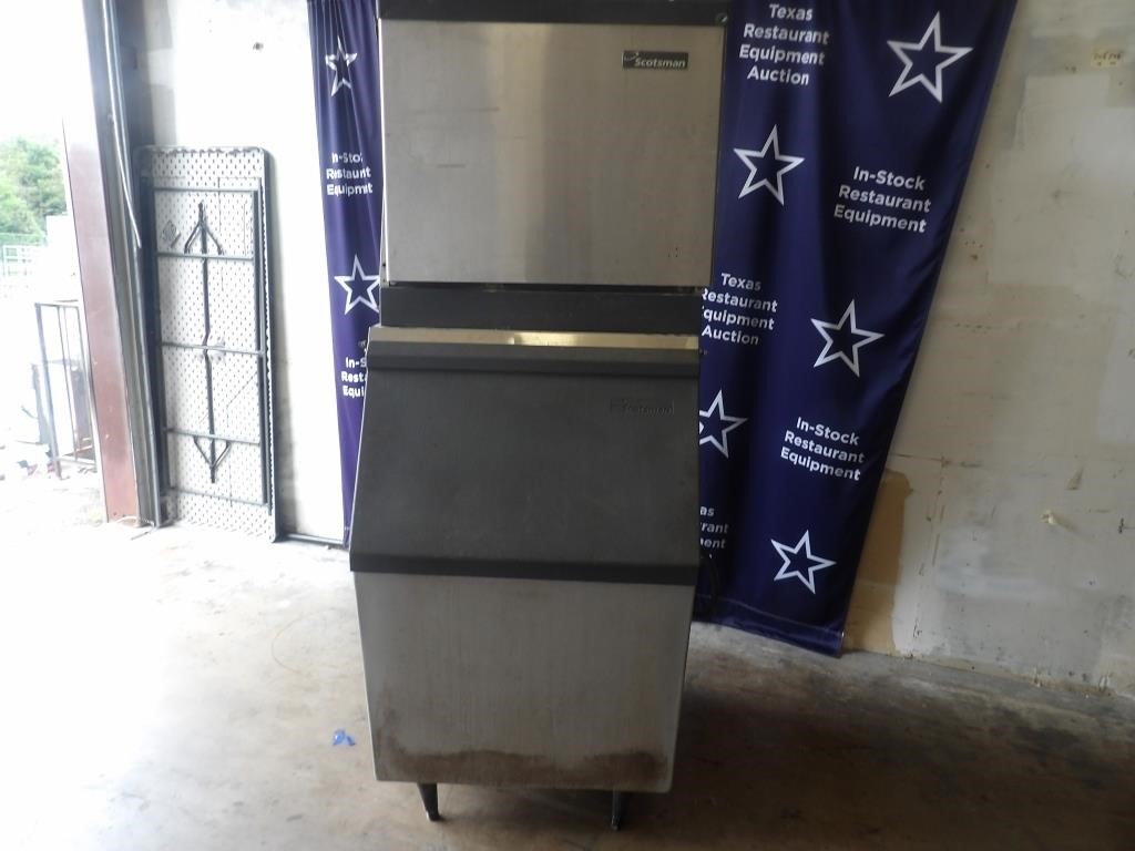 SCOTSMAN Ice Machine 30Ë x 24Ë x 28Ë