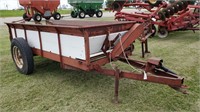 10' IH Manure Spreader