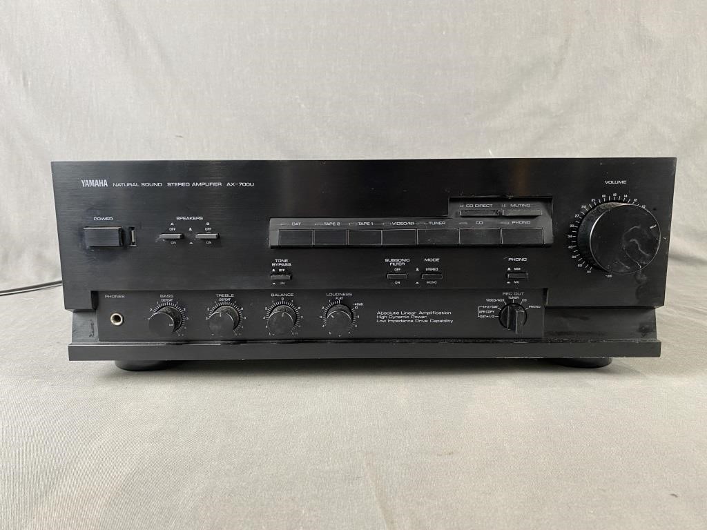 Yamaha AX-700U Receiver