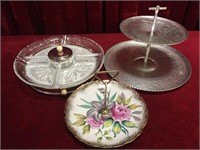 3 Serving Dishes / Stand