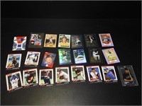 Lot of Assorted Baseball Cards Auto's ++