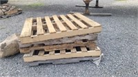 Stack of 5 pallets