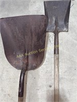 Gardening shovels (2)