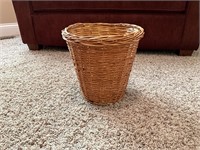 Wicker Waste Basket/Garbage Can