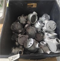 LOT OF CROUSE  - HINDS SERIES CONDUIT  OUTLET BOX