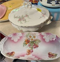 Covered Casserole & Relish Dish