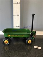 JD Deere pull type wagon - miniature