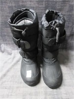 Rubber winter boots