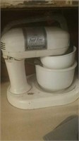 Dormeyer food fixer stand mixer with mixing bowl