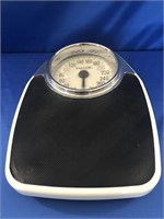 NEW YEARS RESOLUTION LOT.  TAYLOR SCALES