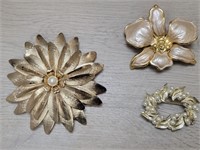 (3) Goldtone Brooches