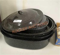 Enamelware roaster pans lot