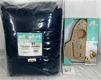 Pillowfort Toddler Comforter & Rocket Wall Light