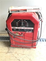 Like new Lincoln AC-225 arc welder and rods