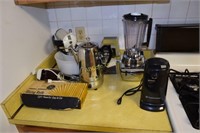 Small Appliance Lot; Blender; Can openers; coffee