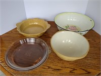 4 Pie Plates, 2 Bowls - 3 Pie Plates Measure