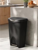 MOXIE 13-GAL KITCHEN TRASH CAN WITH LID $37