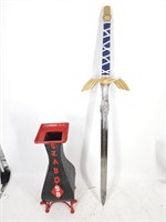 GUC The Legend Of Zelda Replica Sword w/Szabo Vase