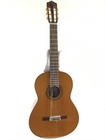 Yamaha CG 151C Acoustic Guitar w/ Case