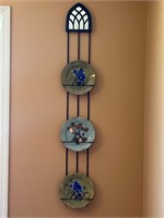 Plate holder wall hanger w mesa plates