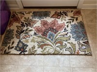 ALLEN + ROTH FLORAL RUG, 2' 6" X 3' IN BEAUTIFUL