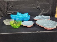 ASSORTMENT OF OCEAN THEMED SERVING DISHES/ BOWLS