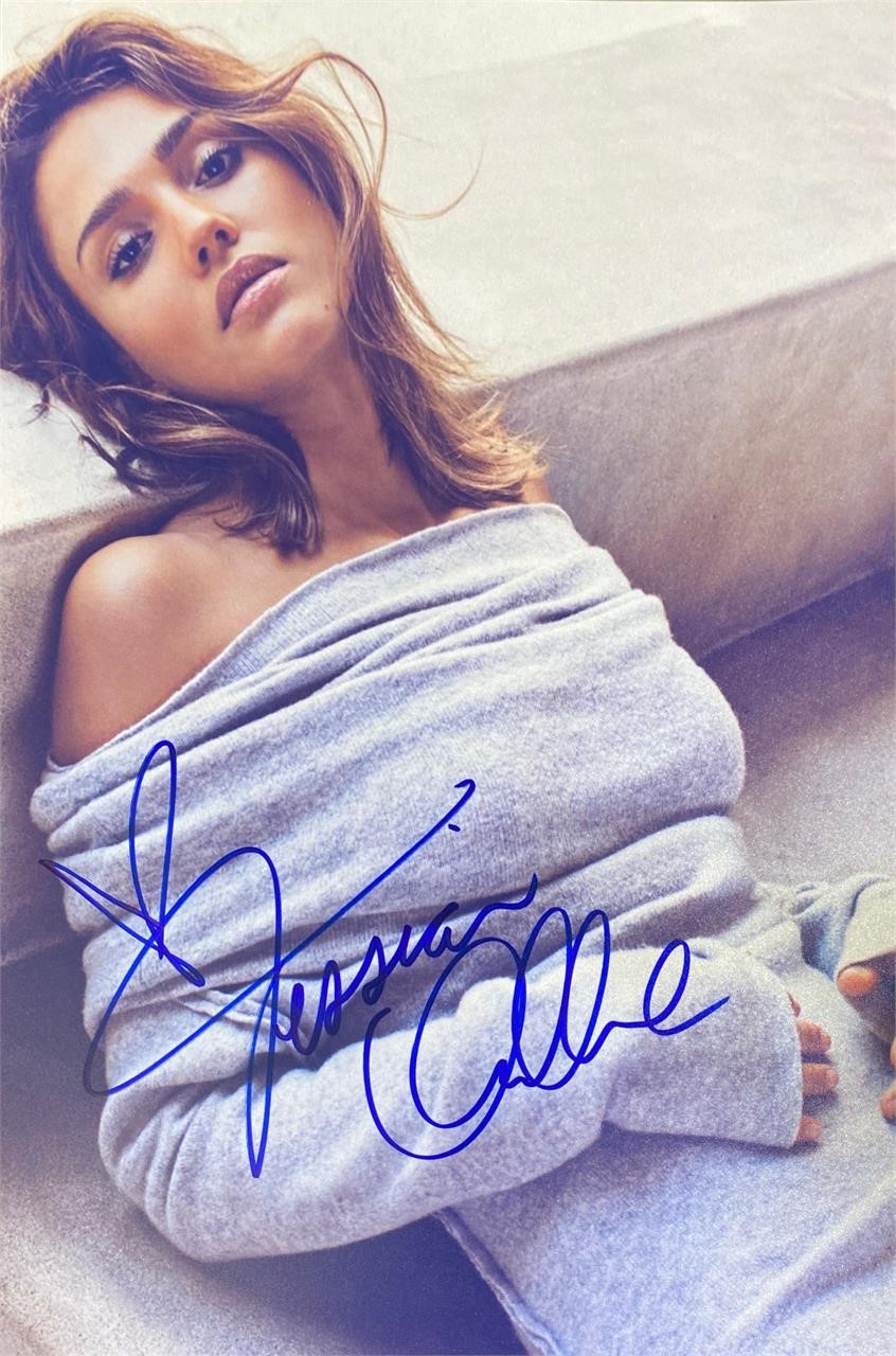 Autograph  
Jessica Alba Photo