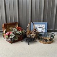 Baskets & Miscellaneous Decor