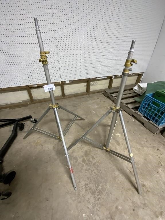 2 Tripod stand as pictured