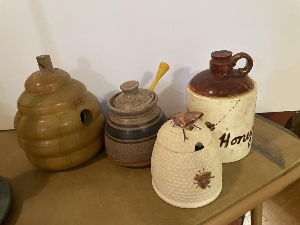 HONEY POTS AND BEE SKEP