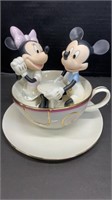Lenox: Mickey’s Tea Cup Twirl figurine. Comes