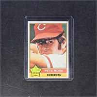 Pete Rose 1976 Topps #240 Baseball card, with no c