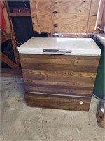 VTG AMANA CHEST DEEP FREEZER